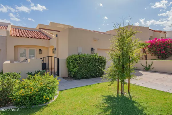 2626 E ARIZONA BILTMORE Circle #6, Phoenix, AZ 85016