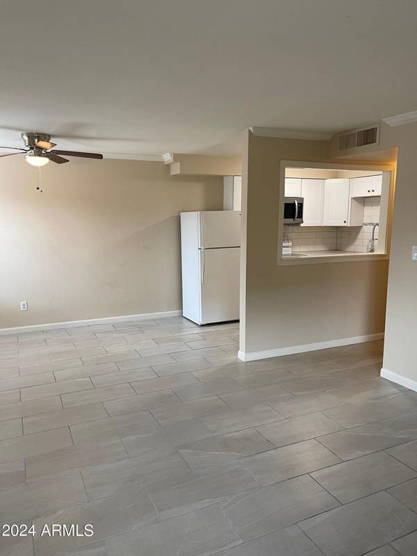 Tempe, AZ 85282,505 W Southern Avenue #2