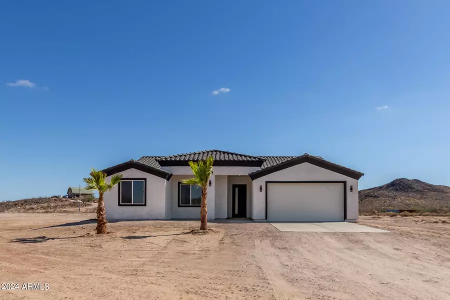 1587 S 391ST Avenue, Tonopah, AZ 85354