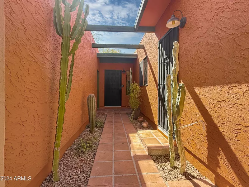 37212 N TRANQUIL Trail #17, Carefree, AZ 85377