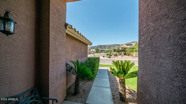 Phoenix, AZ 85045,537 W MOUNTAIN VISTA Drive