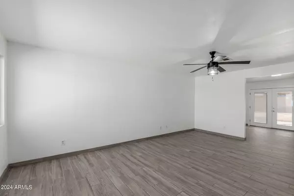 Phoenix, AZ 85041,2017 W ATLANTA Avenue
