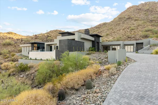 7000 N 39TH Place,  Paradise Valley,  AZ 85253