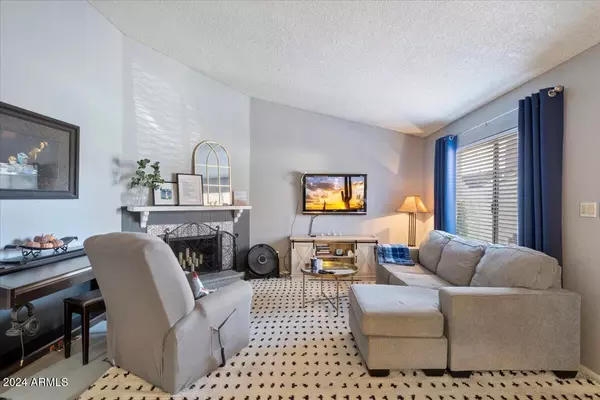 Phoenix, AZ 85018,3033 N 39TH Street #6