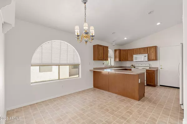 Surprise, AZ 85374,17629 W INGLESIDE Drive