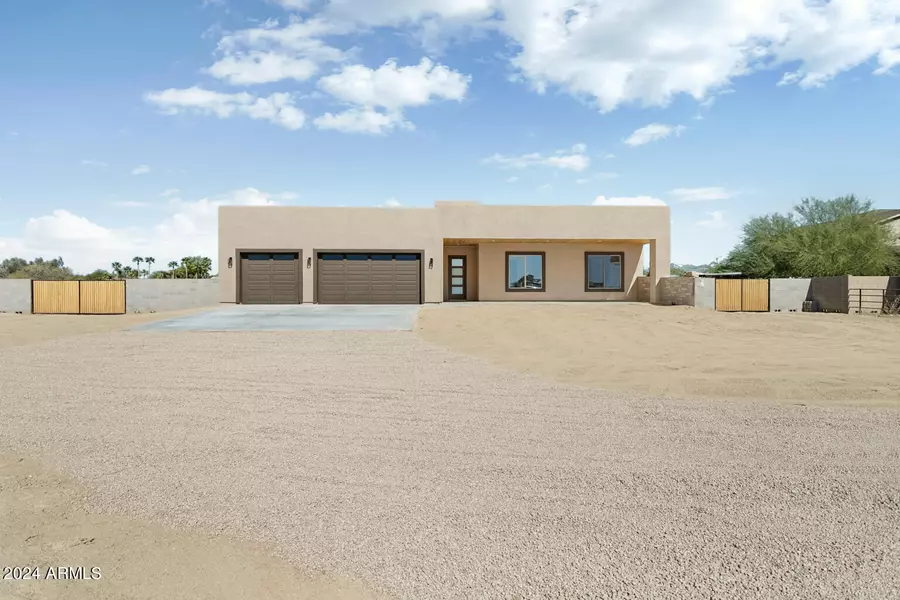 20138 W Steedridge Road, Wittmann, AZ 85361