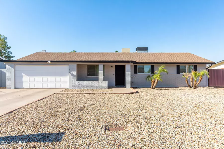 2522 E HIGHLAND Street, Mesa, AZ 85213