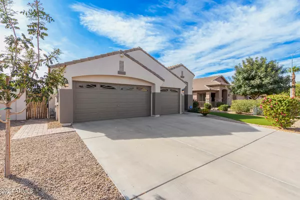 Chandler, AZ 85286,453 W THOMPSON Place