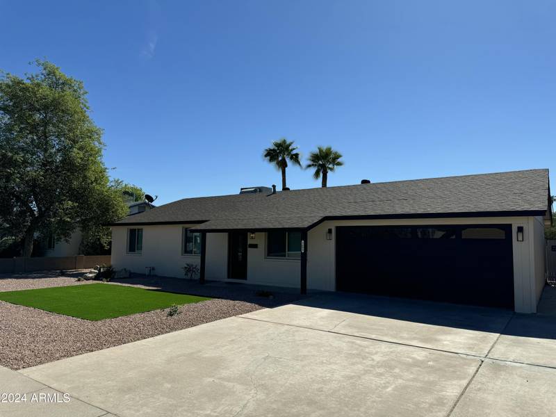 3609 E LUDLOW Drive, Phoenix, AZ 85032