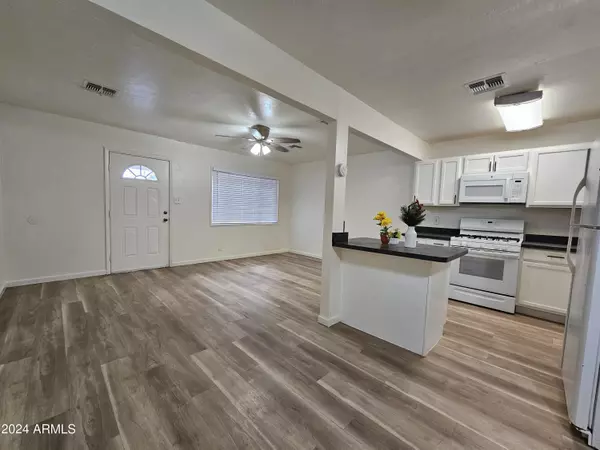 Phoenix, AZ 85040,4622 S 21ST Street