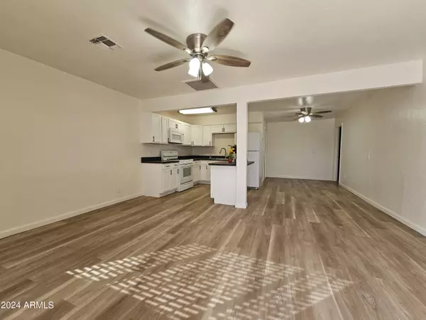Phoenix, AZ 85040,4622 S 21ST Street