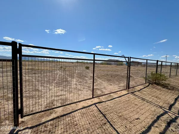 Wittmann, AZ 85361,254 W MCARTHUR Road #-