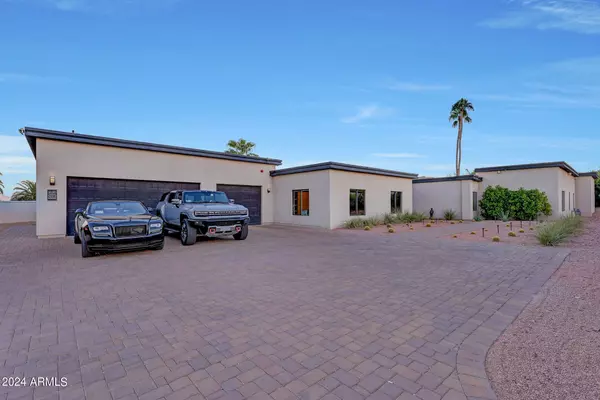 8635 N TATUM Boulevard, Paradise Valley, AZ 85253