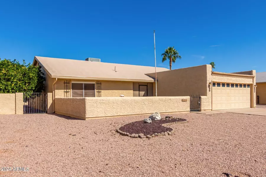 9352 E FAIRWAY Boulevard, Sun Lakes, AZ 85248