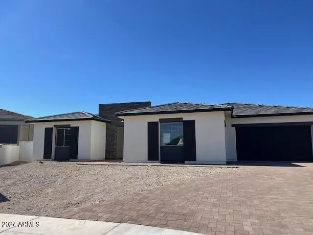 3807 W LODGE Drive, Laveen, AZ 85339