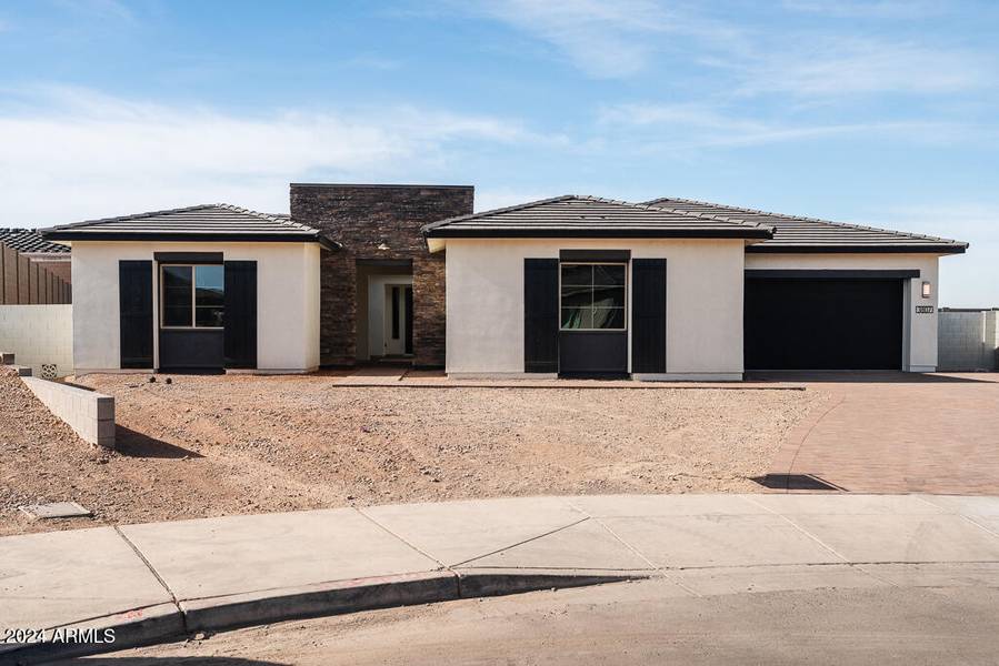 3807 W LODGE Drive, Laveen, AZ 85339