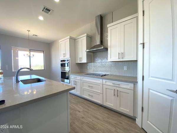 Rio Verde, AZ 85263,17033 E BOBWHITE Way