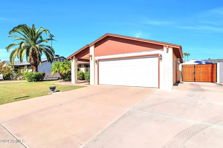 2218 W CURRY Street, Chandler, AZ 85224