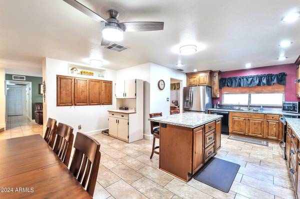 Chandler, AZ 85224,2218 W CURRY Street