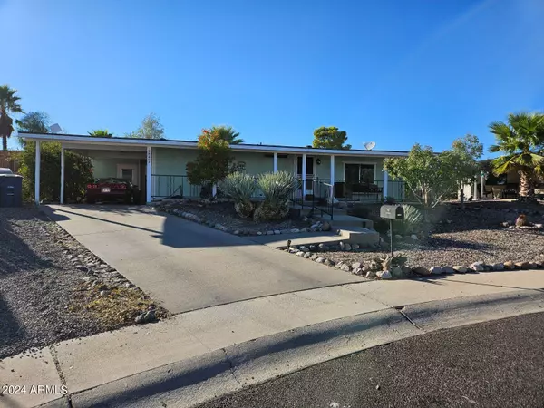 Wickenburg, AZ 85390,2123 W Smoketree Drive