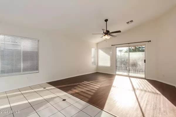 Mesa, AZ 85209,2046 S WARREN --