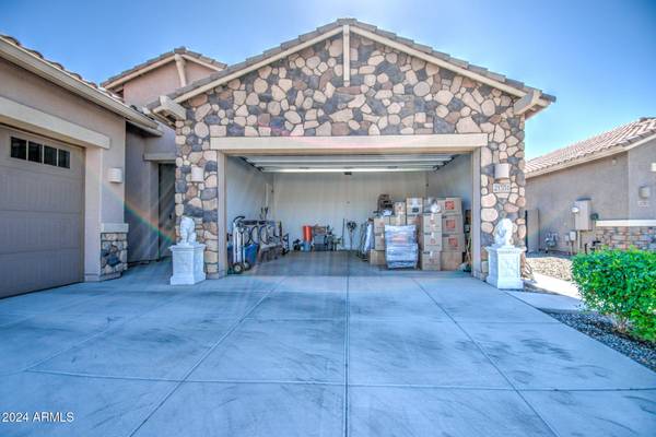 Queen Creek, AZ 85142,21551 E WAVERLY Court