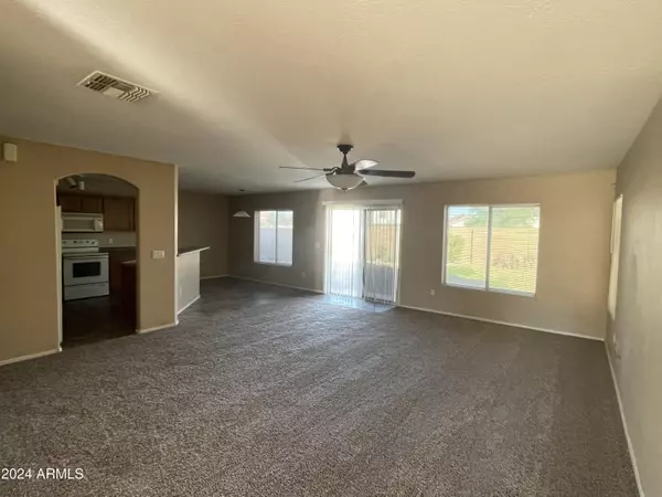 San Tan Valley, AZ 85143,926 E MAYFIELD Circle