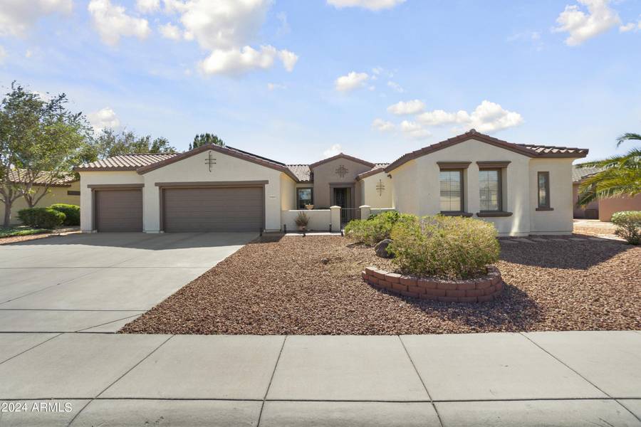 21633 N BLACK BEAR LODGE Drive, Surprise, AZ 85387