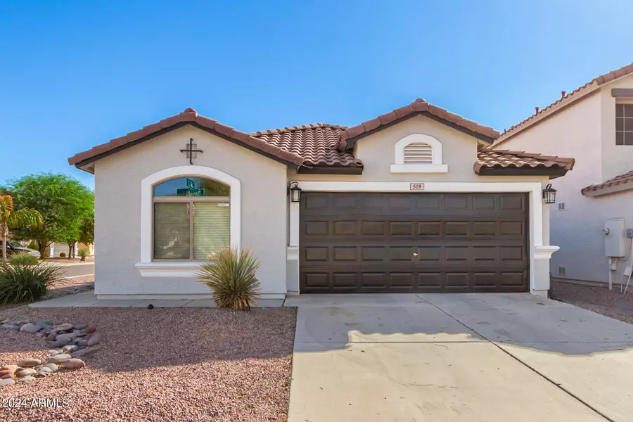 509 E DANIELLA Drive, San Tan Valley, AZ 85140