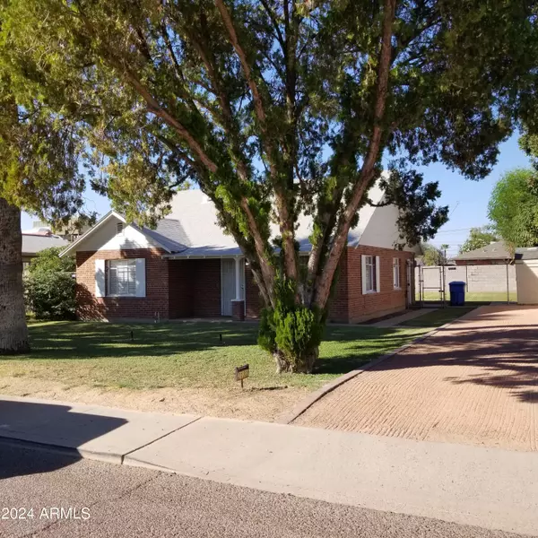 Phoenix, AZ 85016,2132 E MULBERRY Drive