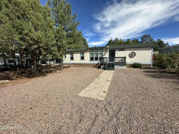 Show Low, AZ 85901,561 S 2ND Street