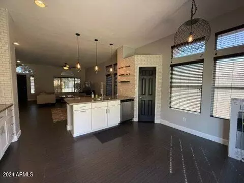 Chandler, AZ 85248,3160 S LAGUNA Drive