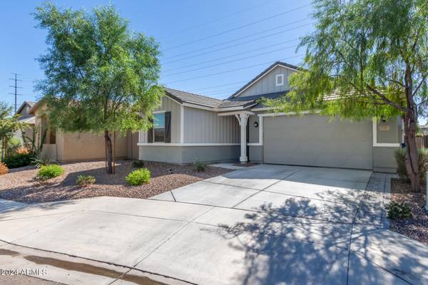 Gilbert, AZ 85297,631 E BUCKINGHAM Avenue