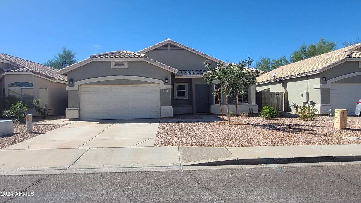 Gilbert, AZ 85233,937 W TREMAINE Avenue