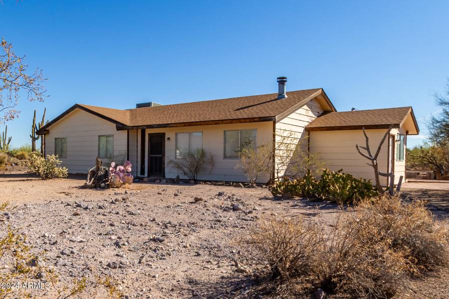 46635 N 15TH Avenue, New River, AZ 85087