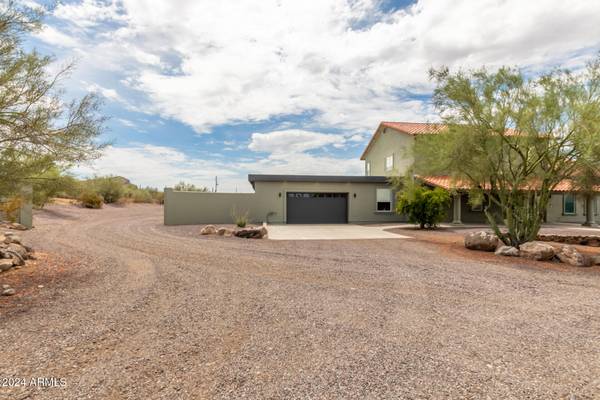 New River, AZ 85087,11 E Venado Drive