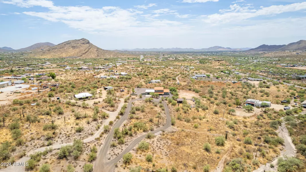 11 E Venado - Parcel B Drive #-, New River, AZ 85087