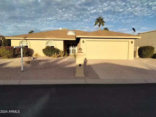 26421 S NEW TOWN Drive, Sun Lakes, AZ 85248