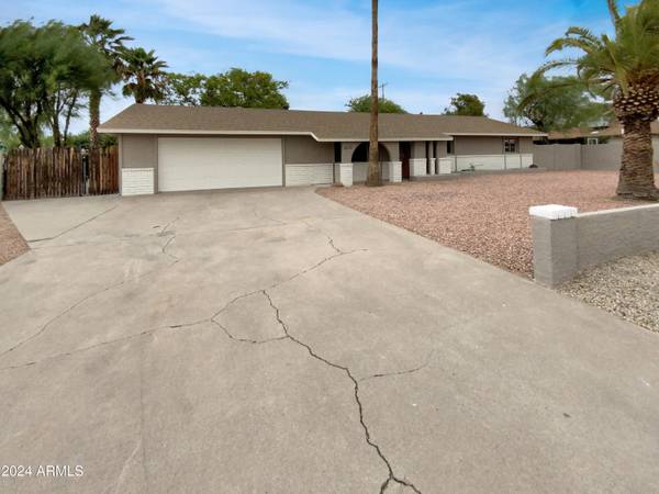 4212 E DESERT CACTUS Street, Phoenix, AZ 85032