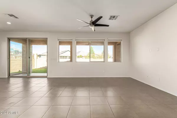 Queen Creek, AZ 85142,22510 E VIA LAS BRISAS --