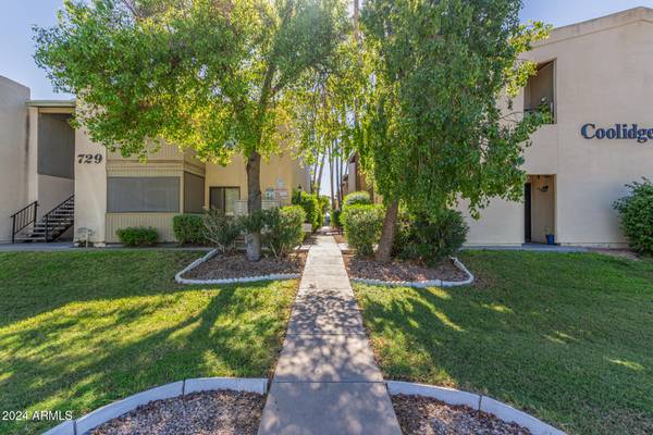 Phoenix, AZ 85013,729 W COOLIDGE Street #206