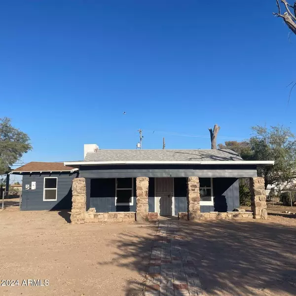 208 N CAMERON Avenue, Casa Grande, AZ 85122