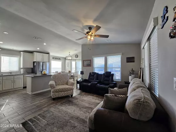 Mesa, AZ 85207,650 N Hawes Road #3314