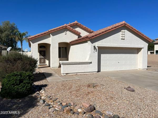 924 S ROANOKE Street, Gilbert, AZ 85296