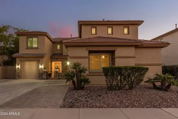 3915 E AQUARIUS Place, Chandler, AZ 85249