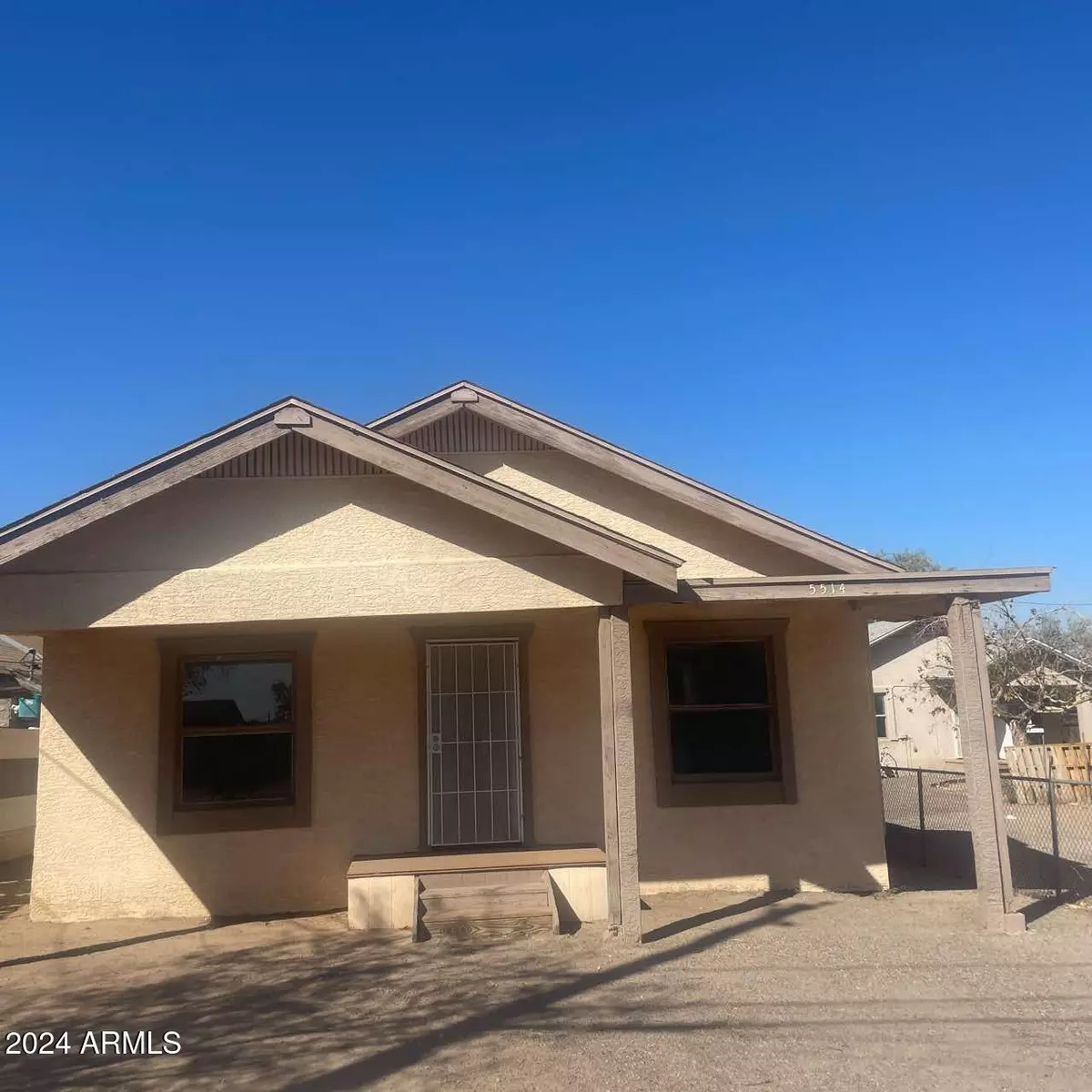 Guadalupe, AZ 85283,5518 E CALLE ENCINAS --