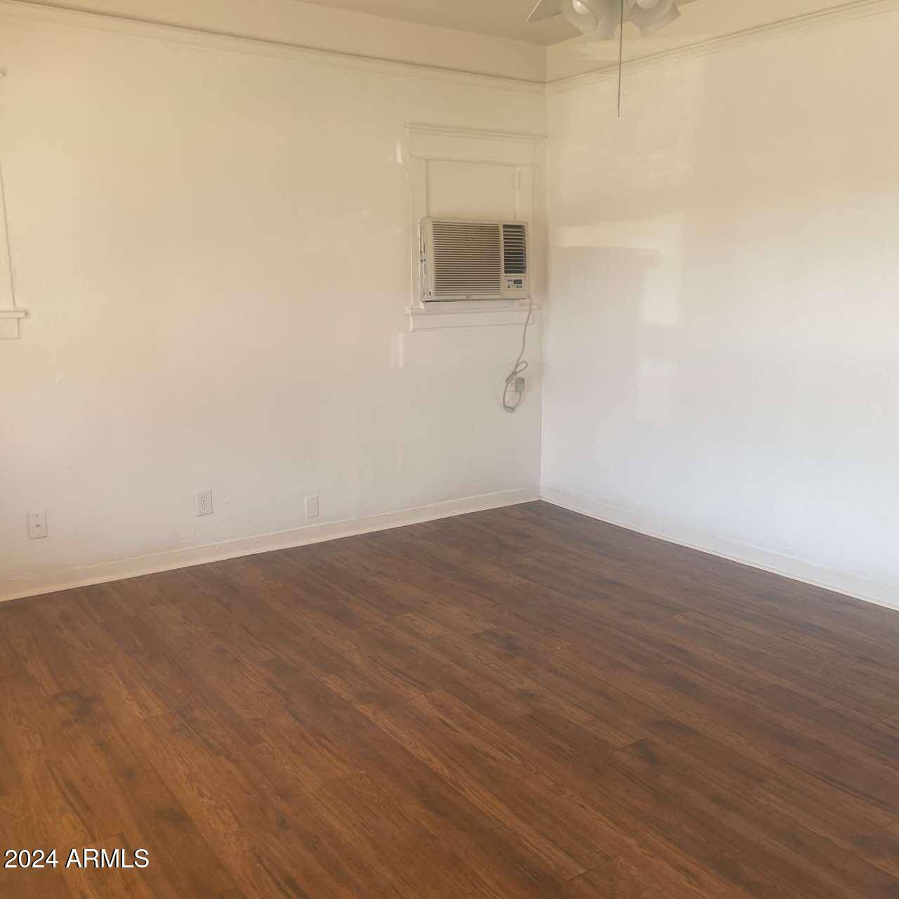 Guadalupe, AZ 85283,5518 E CALLE ENCINAS --