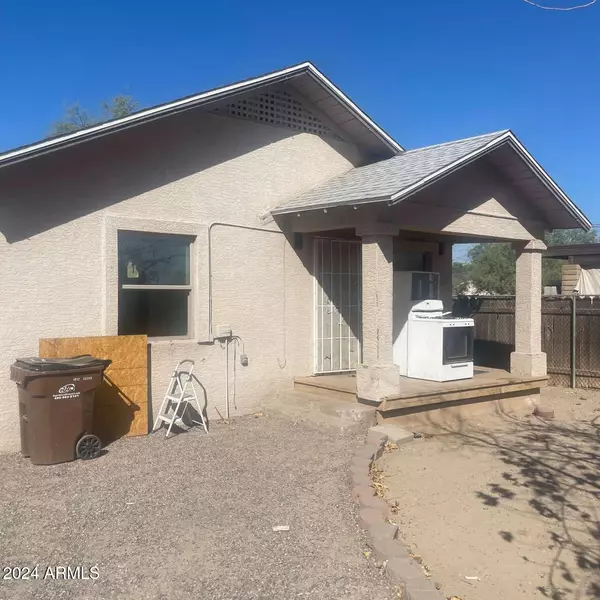 Guadalupe, AZ 85283,5518 E CALLE ENCINAS --