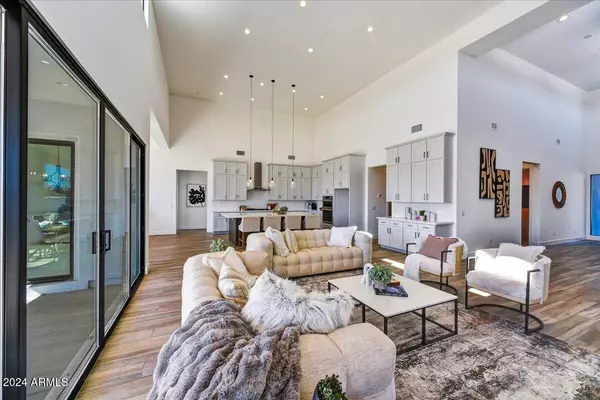 Phoenix, AZ 85083,3323 W DESERT DAWN Drive