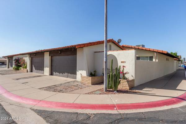 907 W MISSION Lane,  Phoenix,  AZ 85021